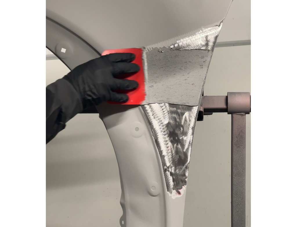 APP Epoxy Putty 2:1 – Epoxidový tmel Studený cín, sada 1,5 kg
