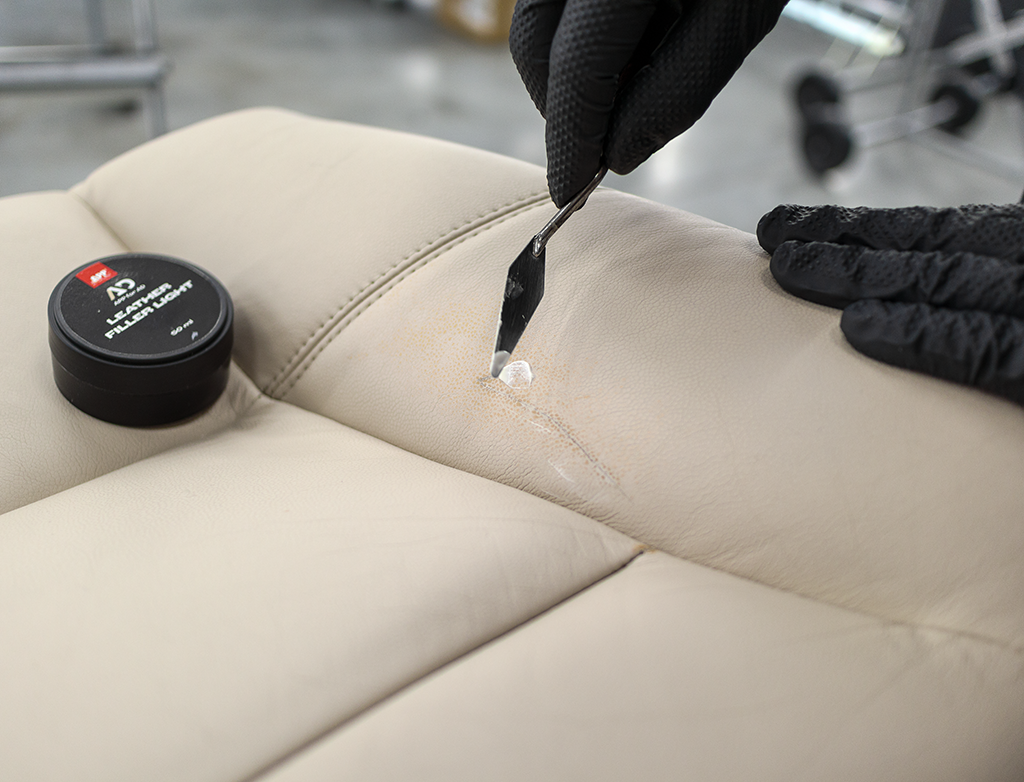 APP for AD Leather Filler Light - Tekutý tmel na kožu